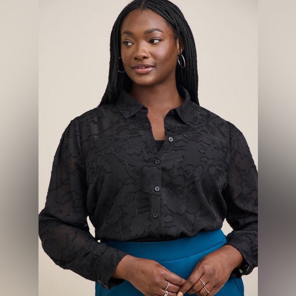 NWT Torrid Madison Clip FLoral Chiffon Button Front Long Sleeve Shirt Black